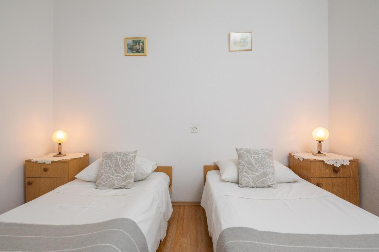 Apartments Near Beach Babic Split Exterior photo